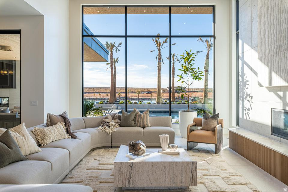 SOUTHERN SHORES - Residential
