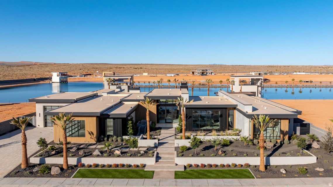 SOUTHERN SHORES - Residential