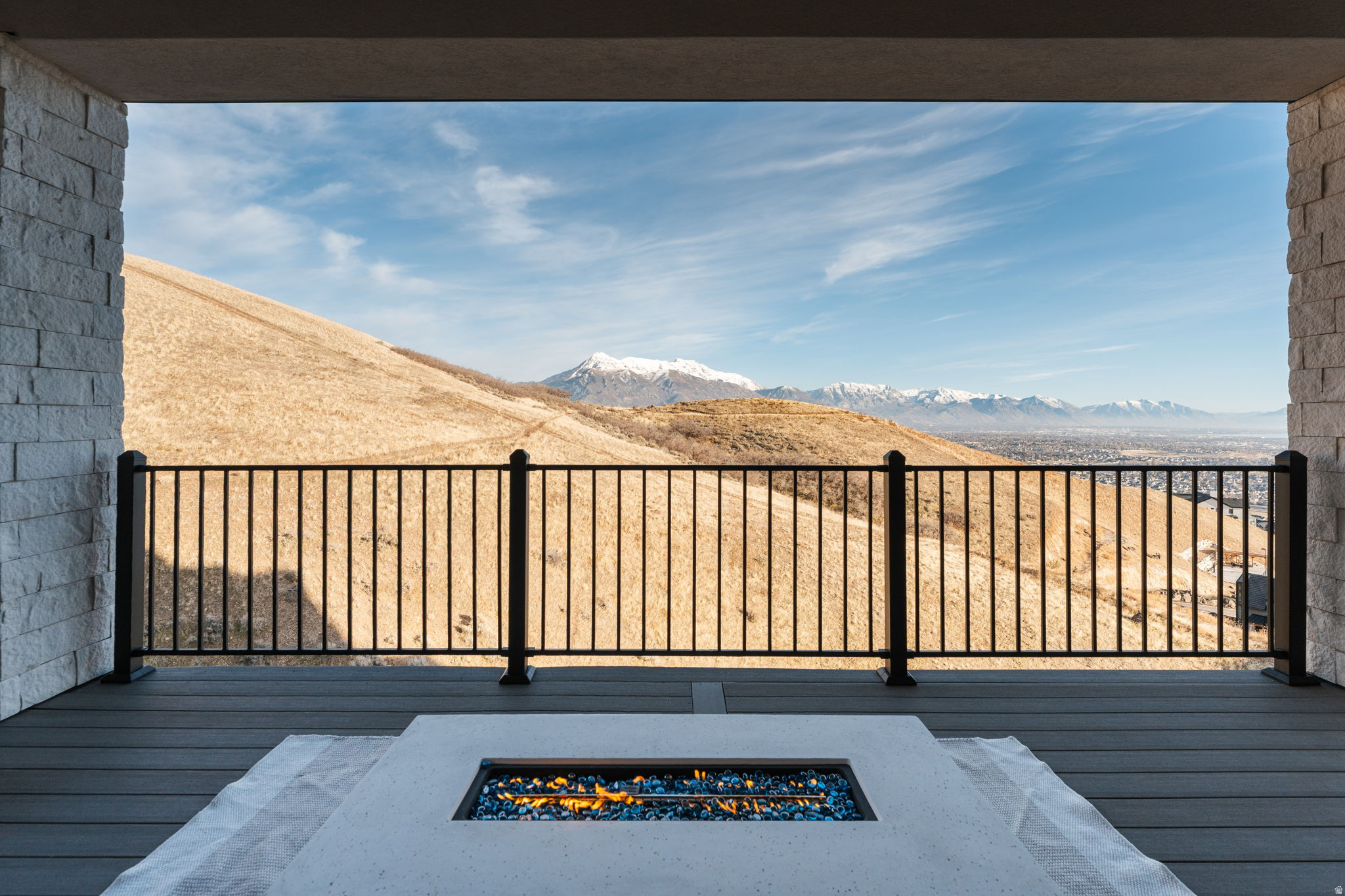TRAVERSE MOUNTAIN - Residential