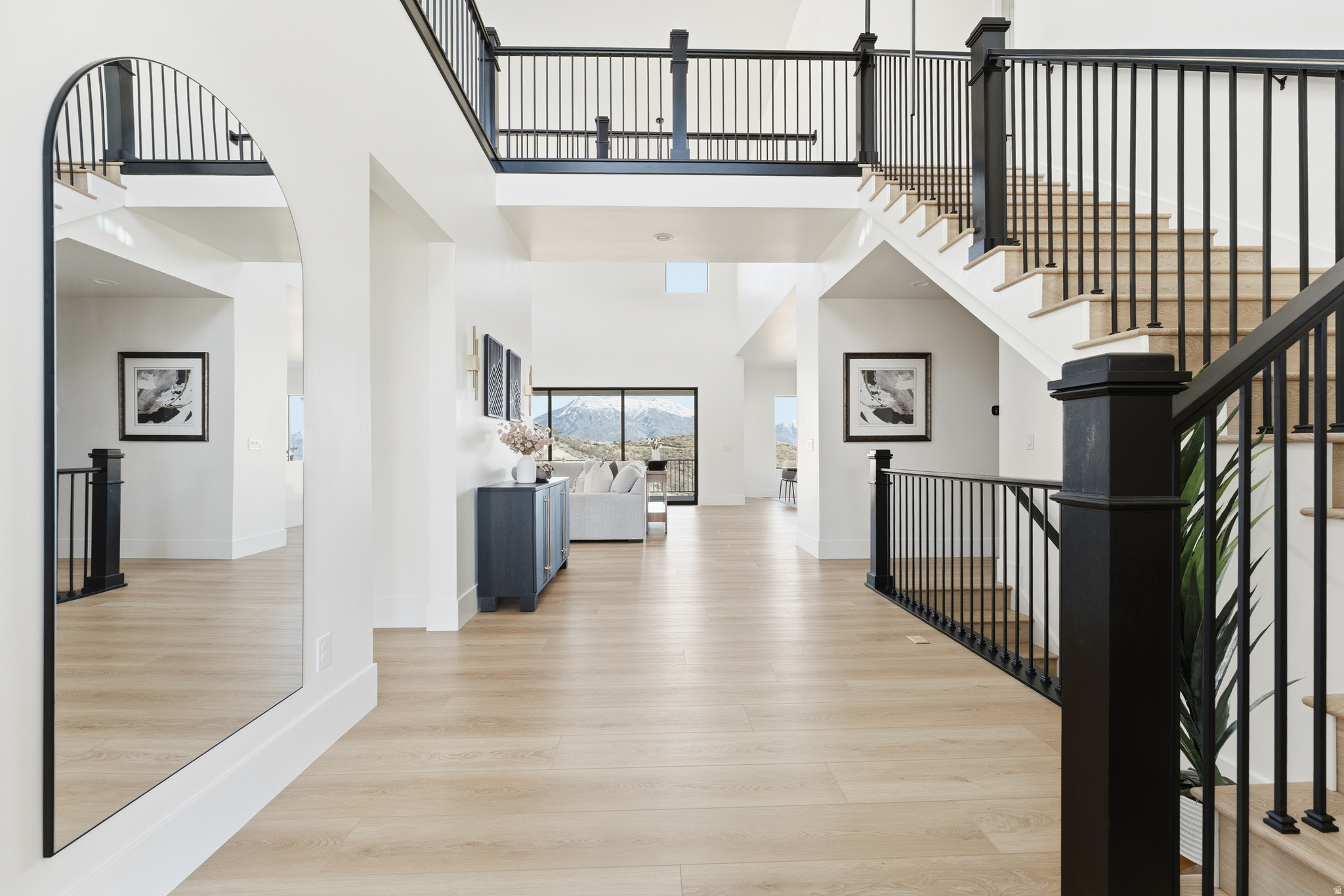 TRAVERSE MOUNTAIN - Residential