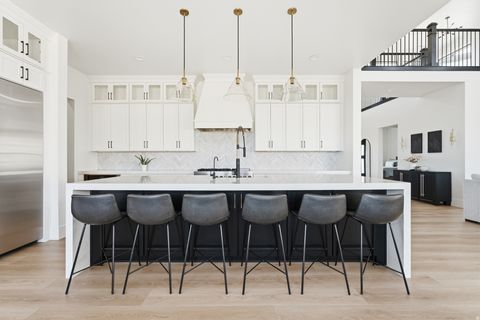 Tiny photo for 1109 W AUTUMN VIEW CIR, Lehi, UT 84048 (MLS # 2154568)
