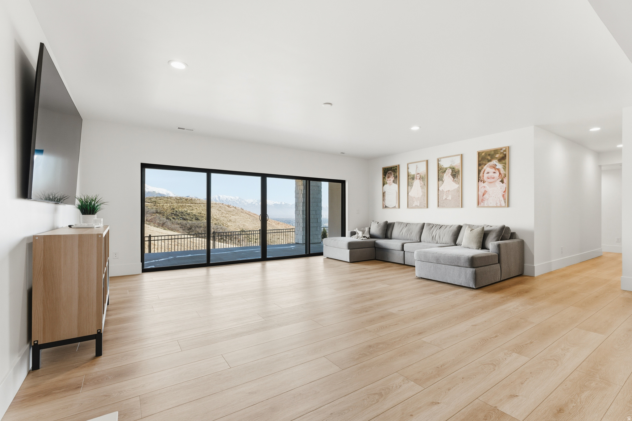 TRAVERSE MOUNTAIN - Residential