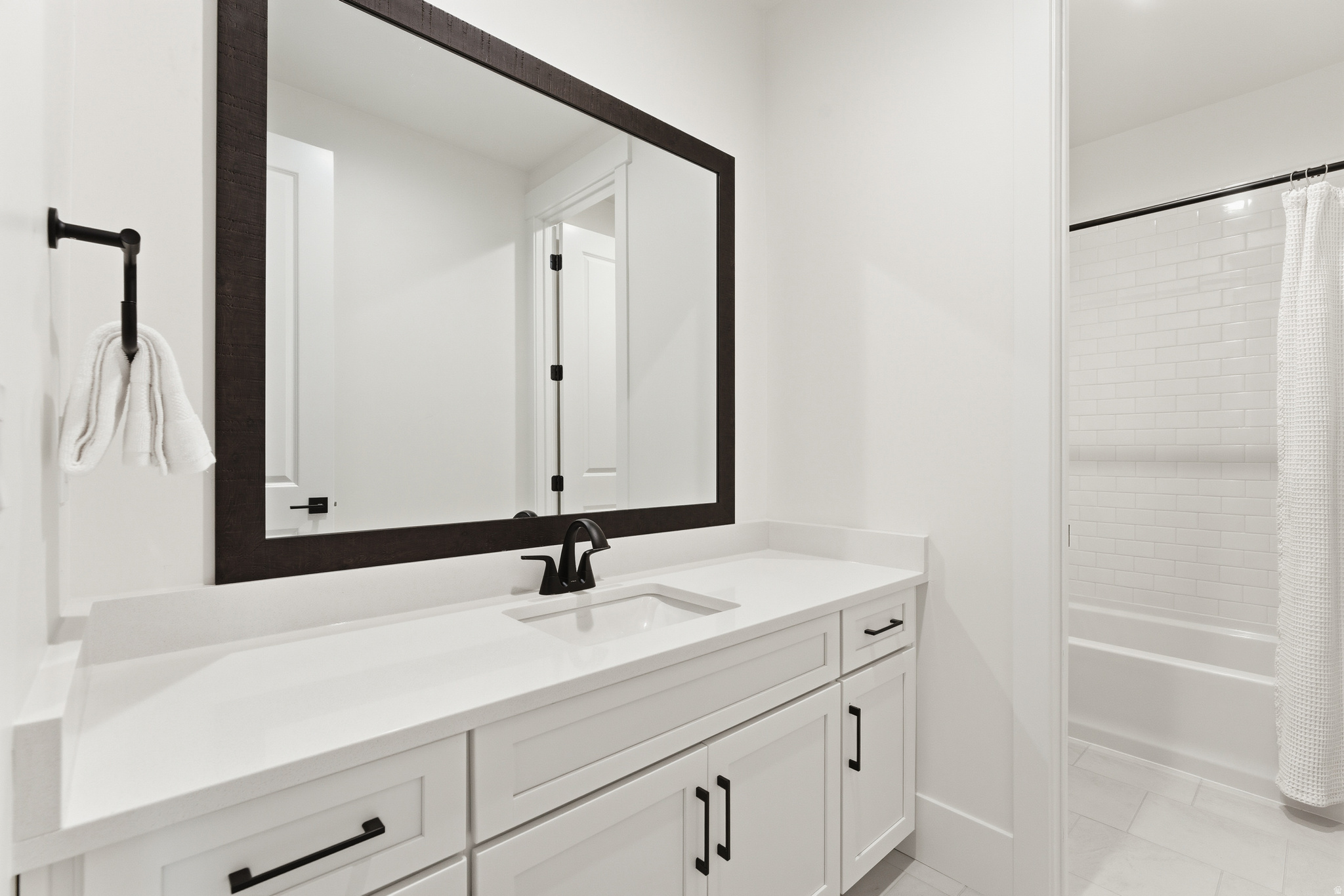 TRAVERSE MOUNTAIN - Residential