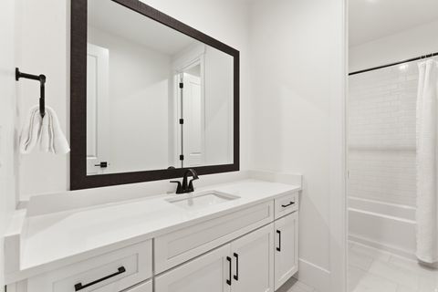 Tiny photo for 1109 W AUTUMN VIEW CIR, Lehi, UT 84048 (MLS # 2154568)