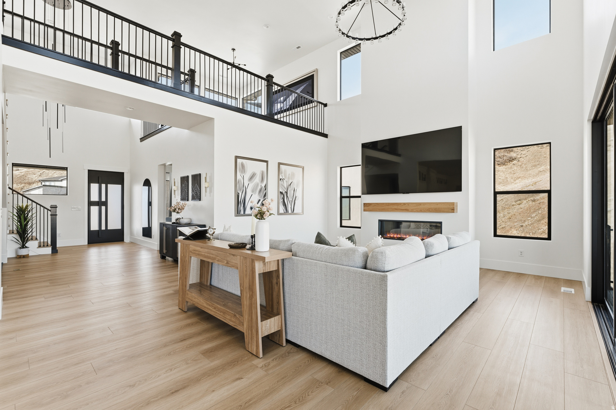 TRAVERSE MOUNTAIN - Residential