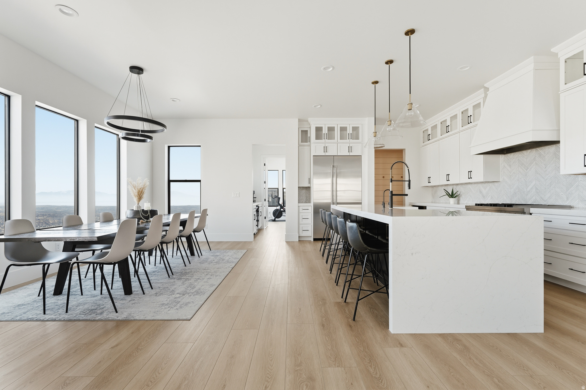 TRAVERSE MOUNTAIN - Residential