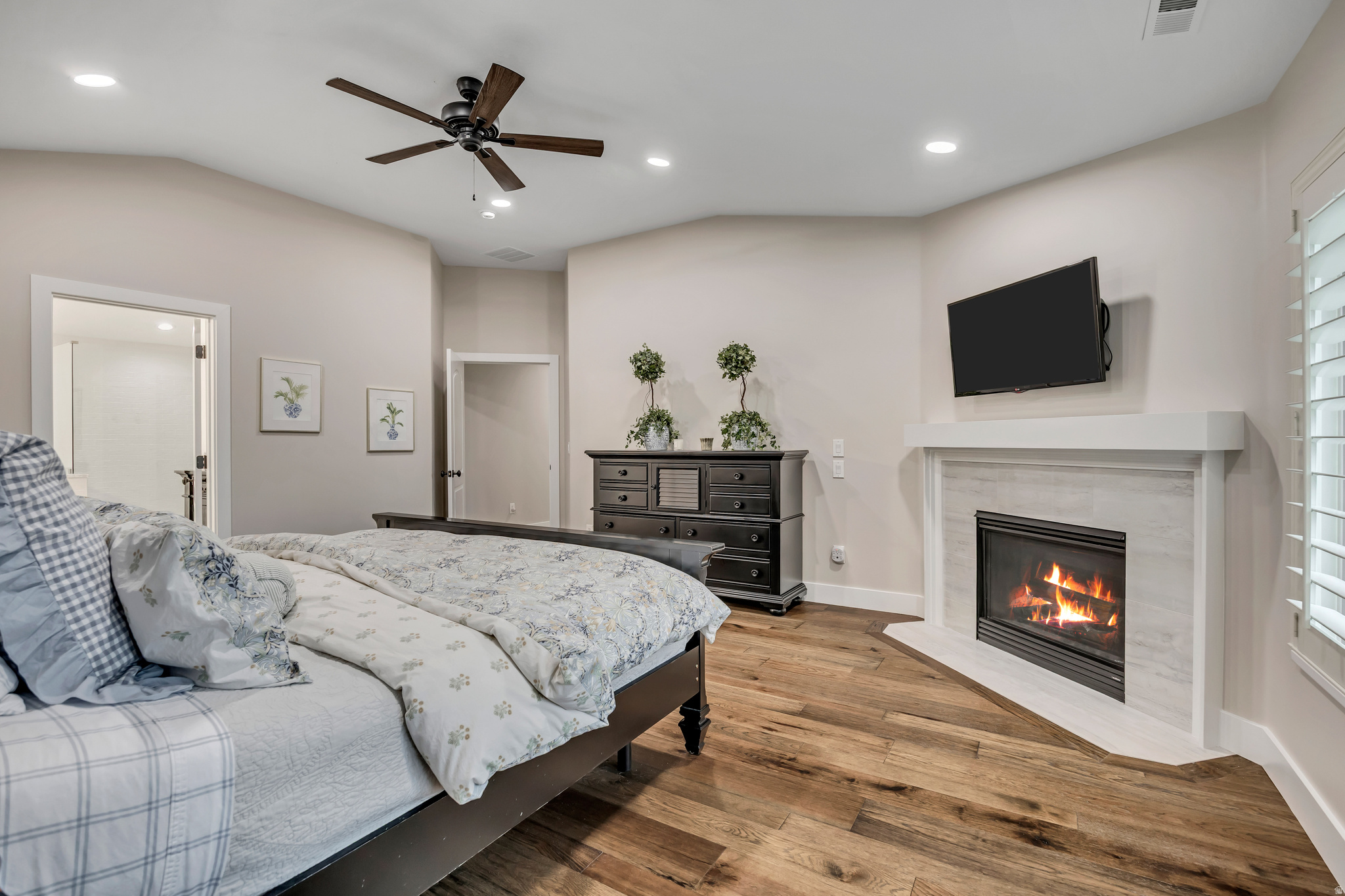 BELLEVUE - Residential