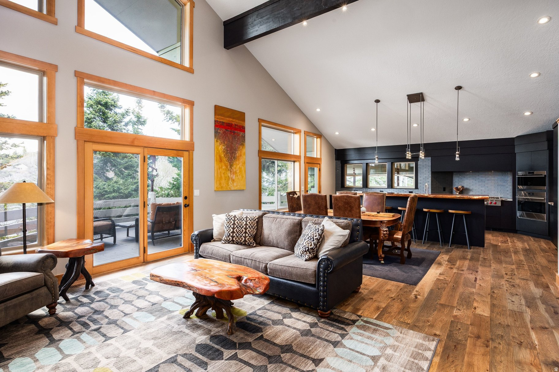 ECKER HILL - Residential