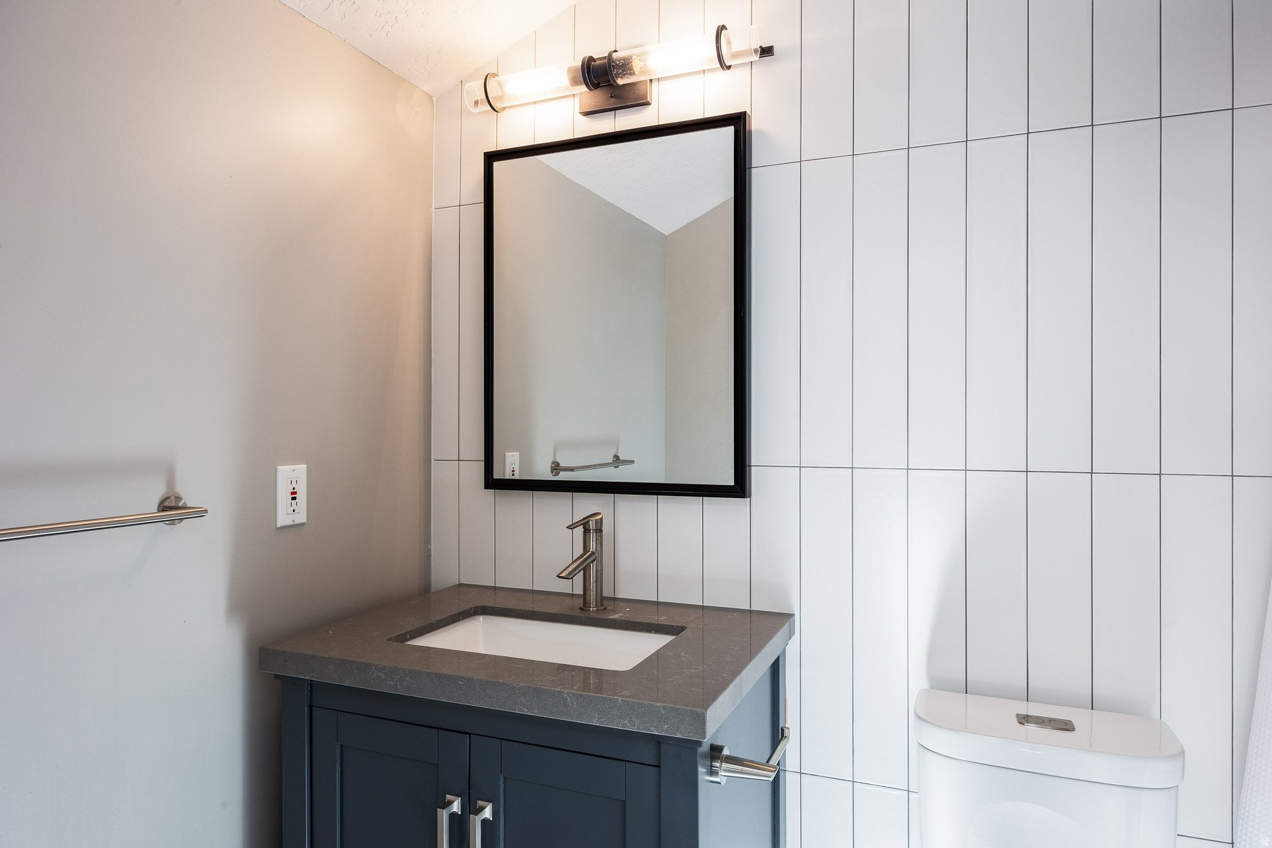 ECKER HILL - Residential