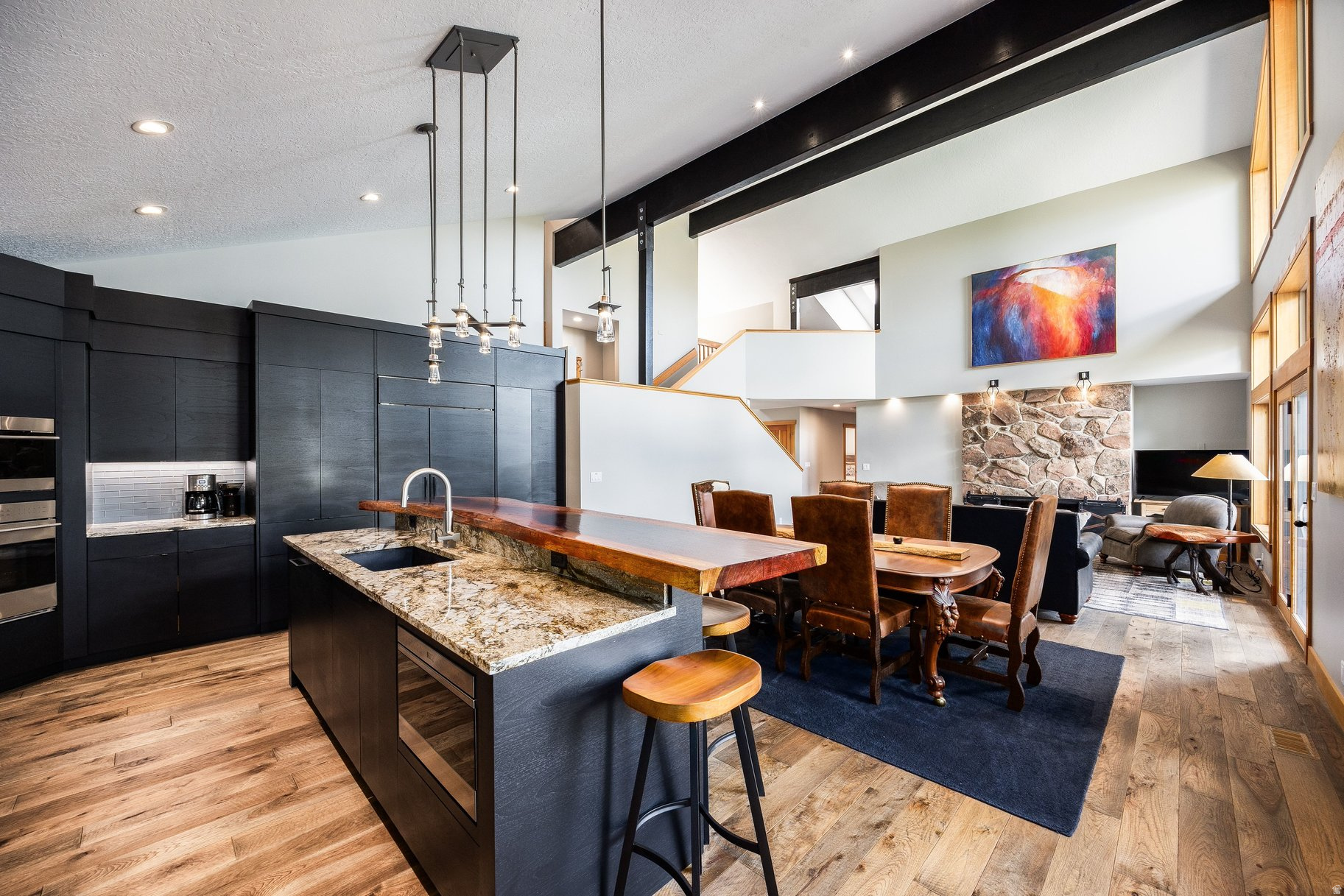 ECKER HILL - Residential