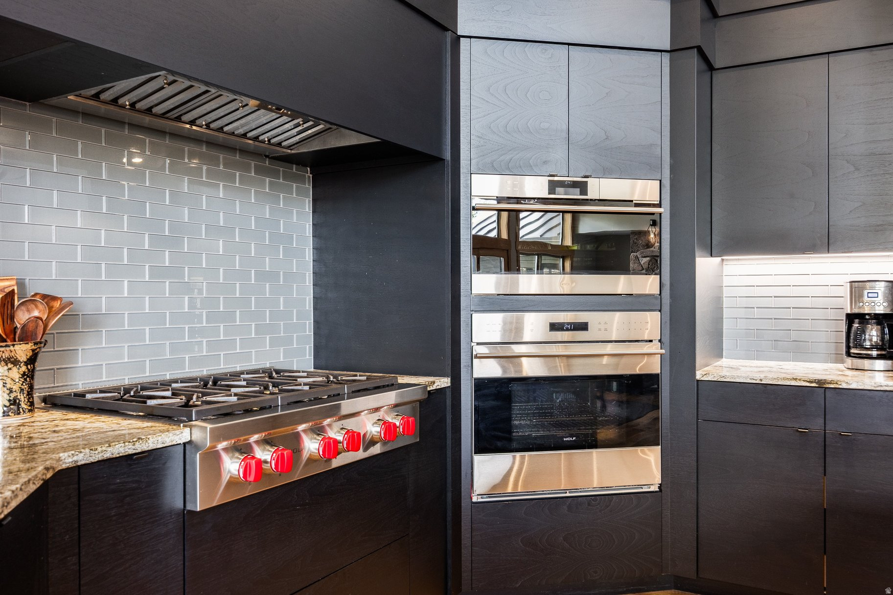 ECKER HILL - Residential