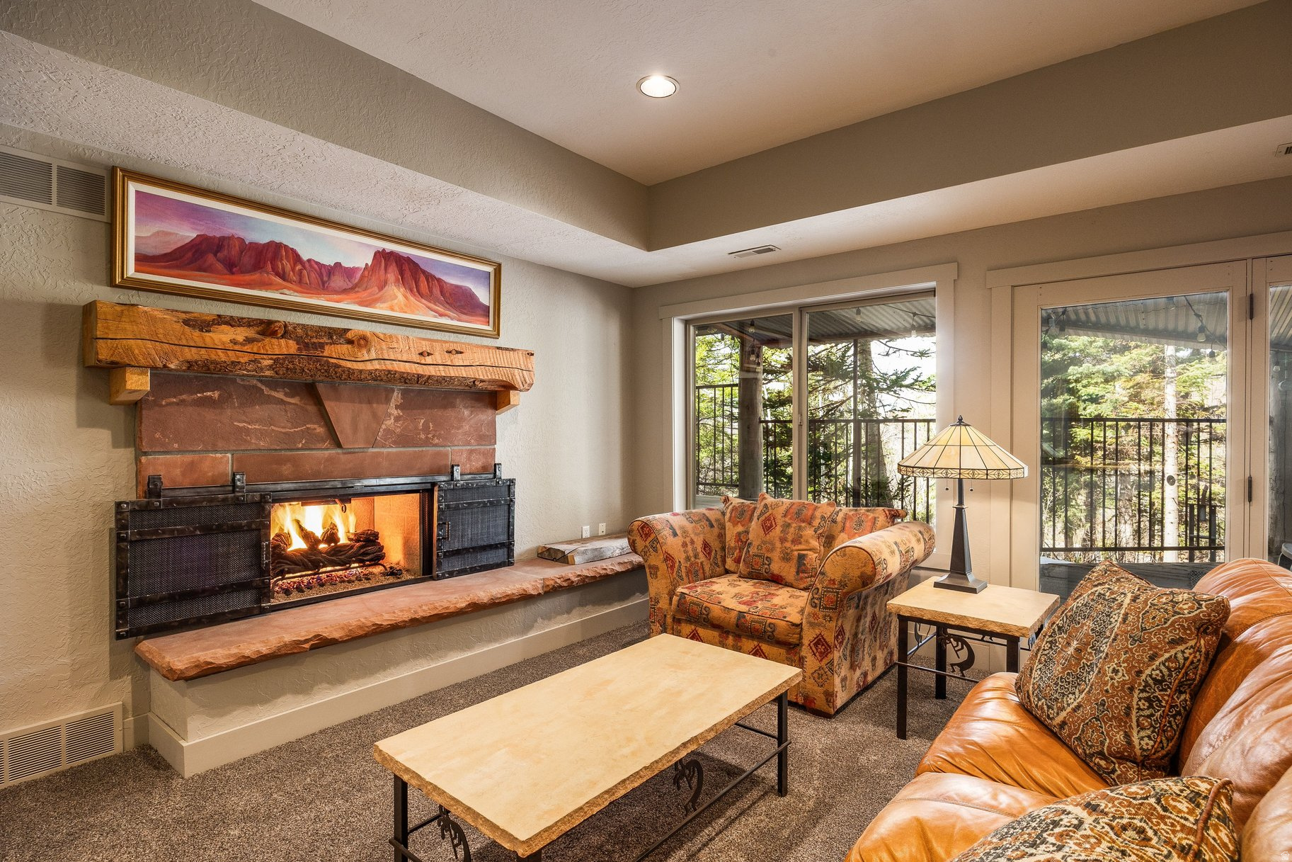 ECKER HILL - Residential