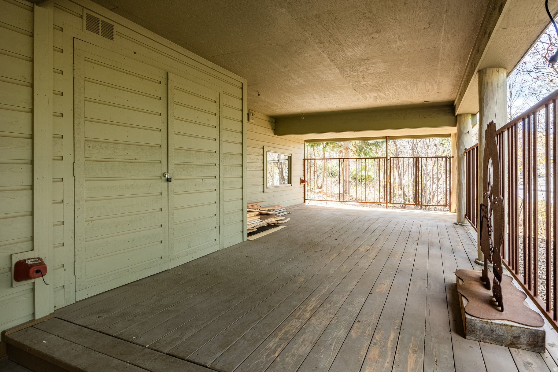 ECKER HILL - Residential