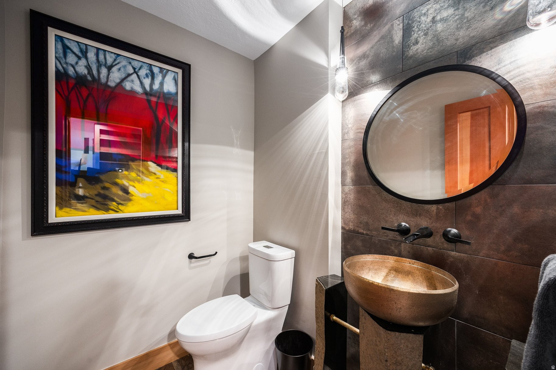 ECKER HILL - Residential