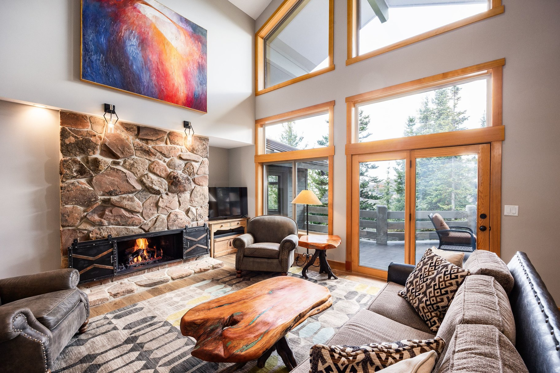 ECKER HILL - Residential