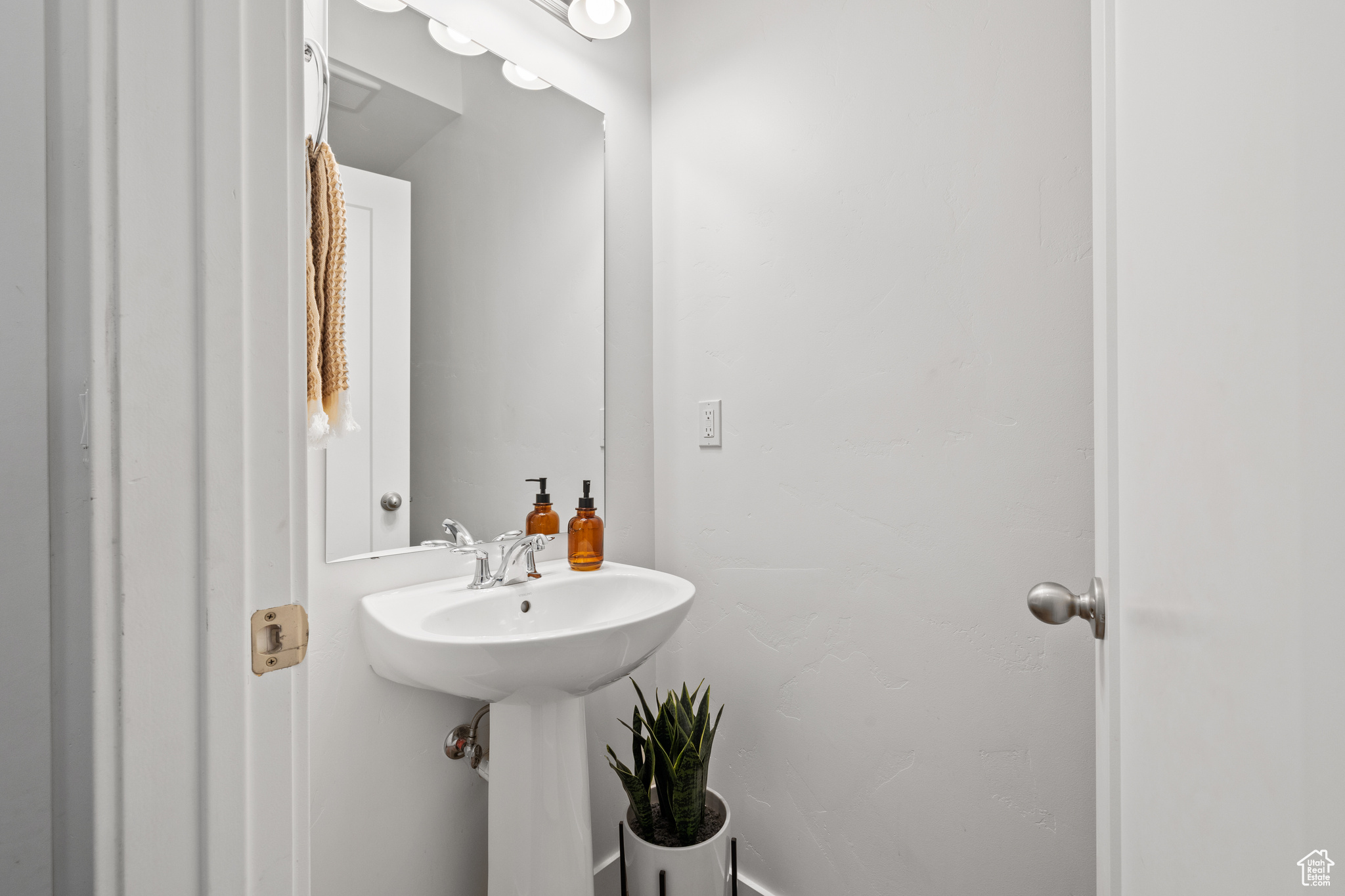 5214 W Shady Park Ln, Herriman, Utah image 10