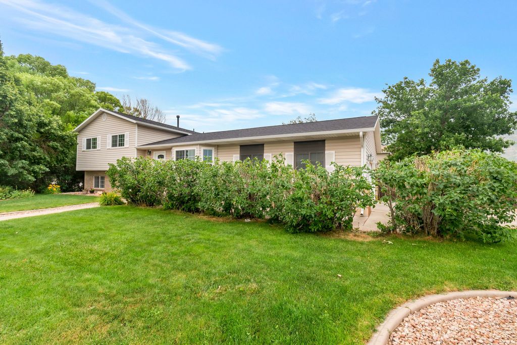Photo of 1643 S 2600 E #38C, Spanish Fork, UT 84660 (MLS # 2168050)
