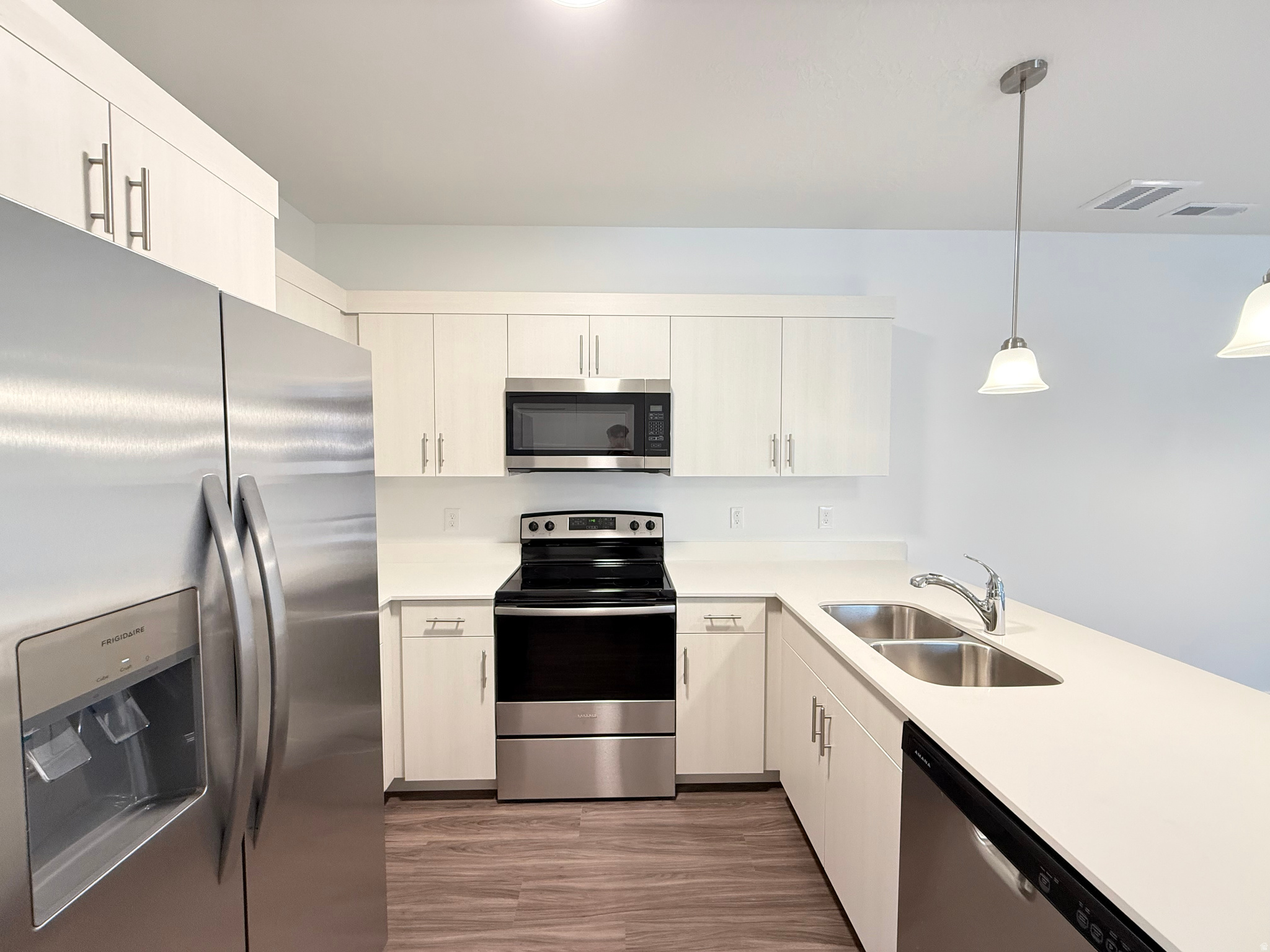 RIDGE - Residential Lease