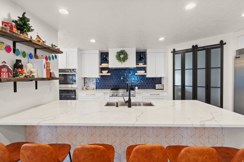 Tiny photo for 106 S 100 E, Farmington, UT 84025 (MLS # 2126006)