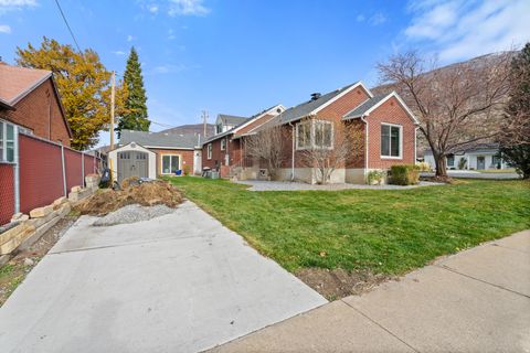 Tiny photo for 106 S 100 E, Farmington, UT 84025 (MLS # 2126006)