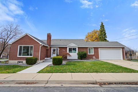 Tiny photo for 106 S 100 E, Farmington, UT 84025 (MLS # 2126006)