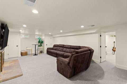 Tiny photo for 106 S 100 E, Farmington, UT 84025 (MLS # 2126006)