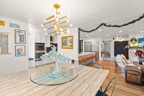 Tiny photo for 106 S 100 E, Farmington, UT 84025 (MLS # 2126006)