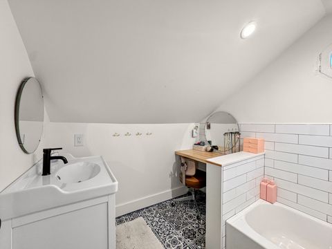 Tiny photo for 106 S 100 E, Farmington, UT 84025 (MLS # 2126006)