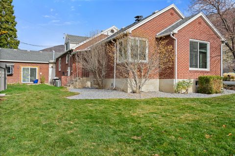 Tiny photo for 106 S 100 E, Farmington, UT 84025 (MLS # 2126006)