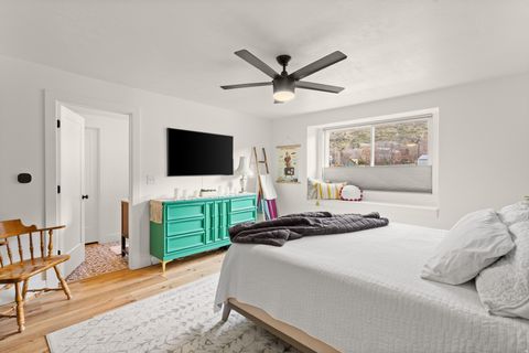 Tiny photo for 106 S 100 E, Farmington, UT 84025 (MLS # 2126006)