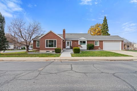 Photo of 106 S 100 E, Farmington, UT 84025 (MLS # 2126006)