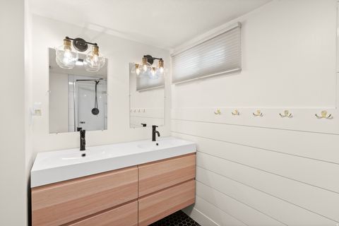 Tiny photo for 106 S 100 E, Farmington, UT 84025 (MLS # 2126006)