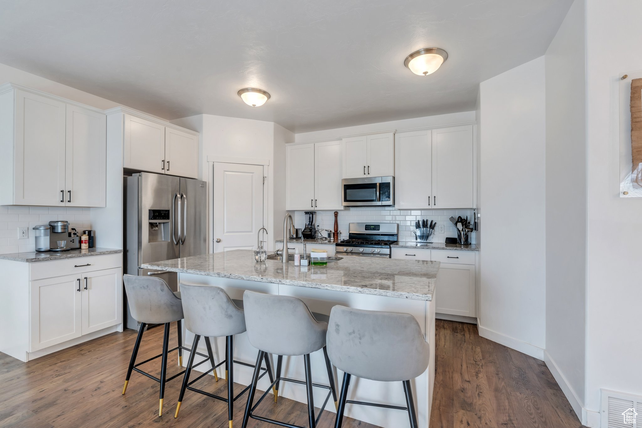 437 S Burr Oak Ln, Saratoga Springs, Utah image 5