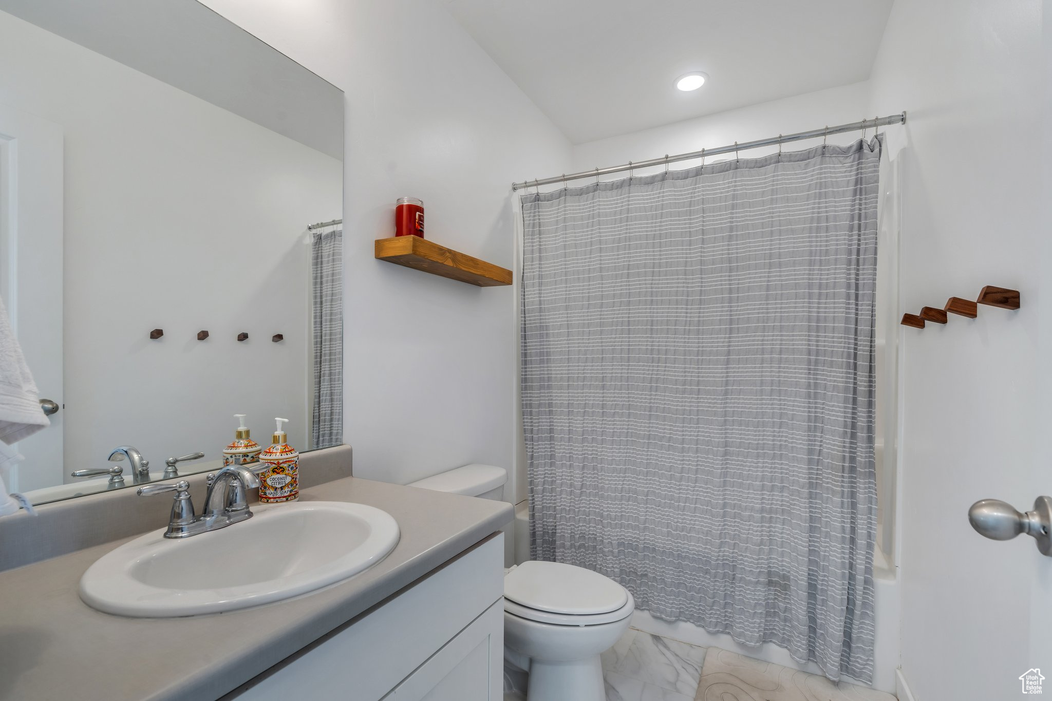 437 S Burr Oak Ln, Saratoga Springs, Utah image 11
