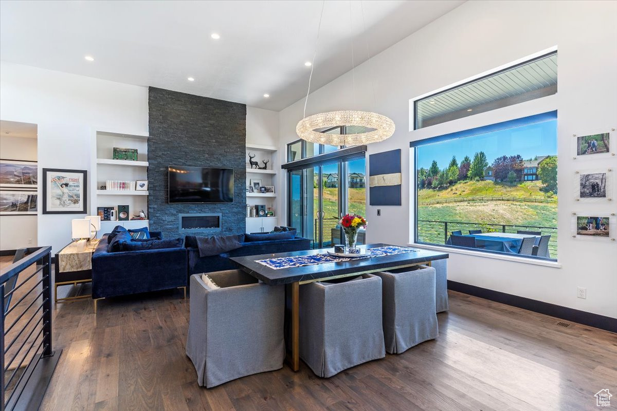 COTTONWOOD HILLS - Residential