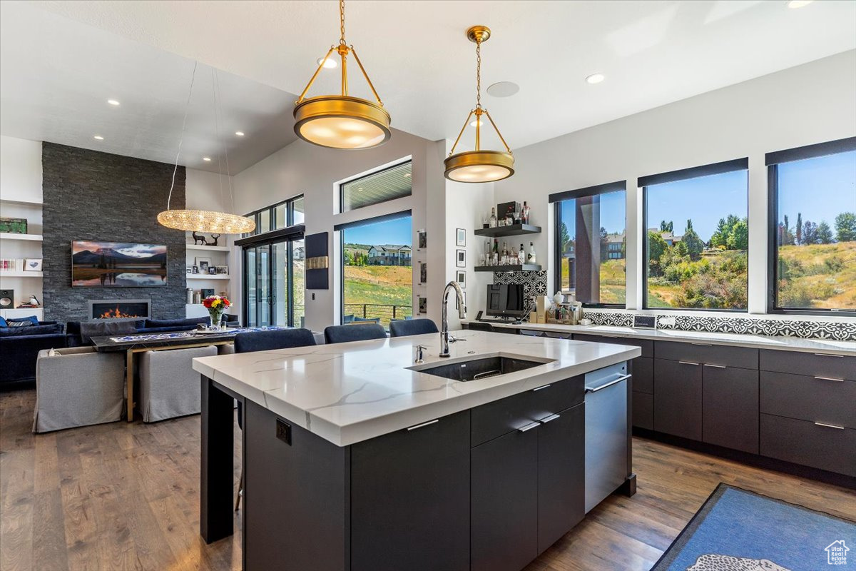 COTTONWOOD HILLS - Residential