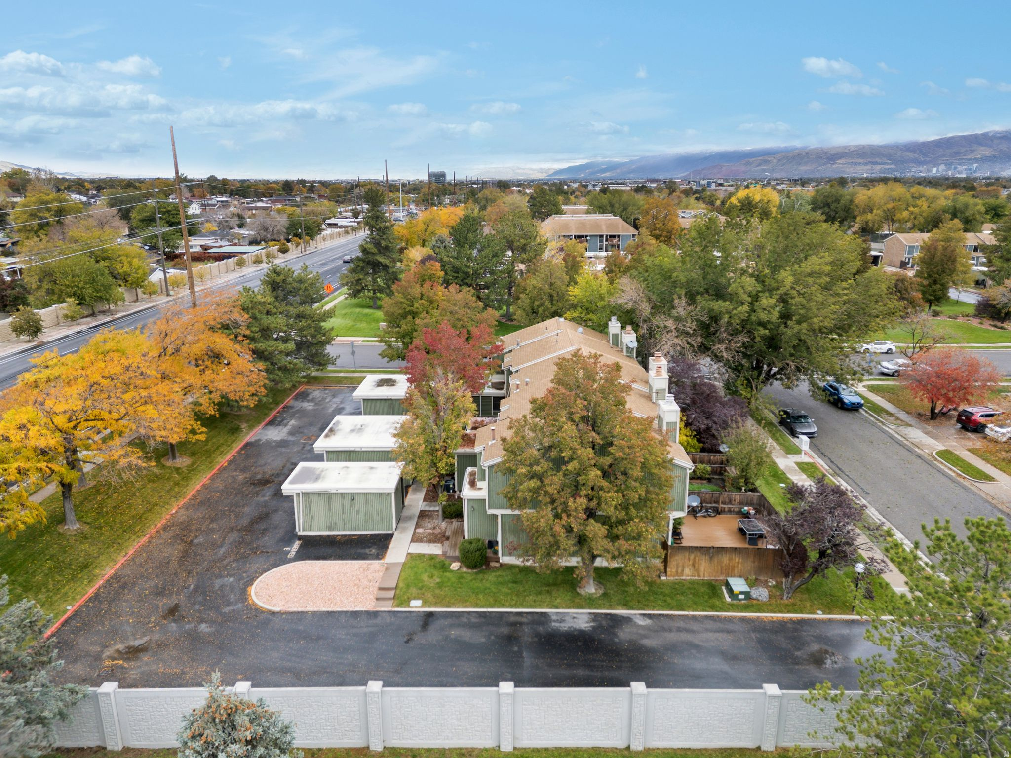 VILLAGE 2 - Residential