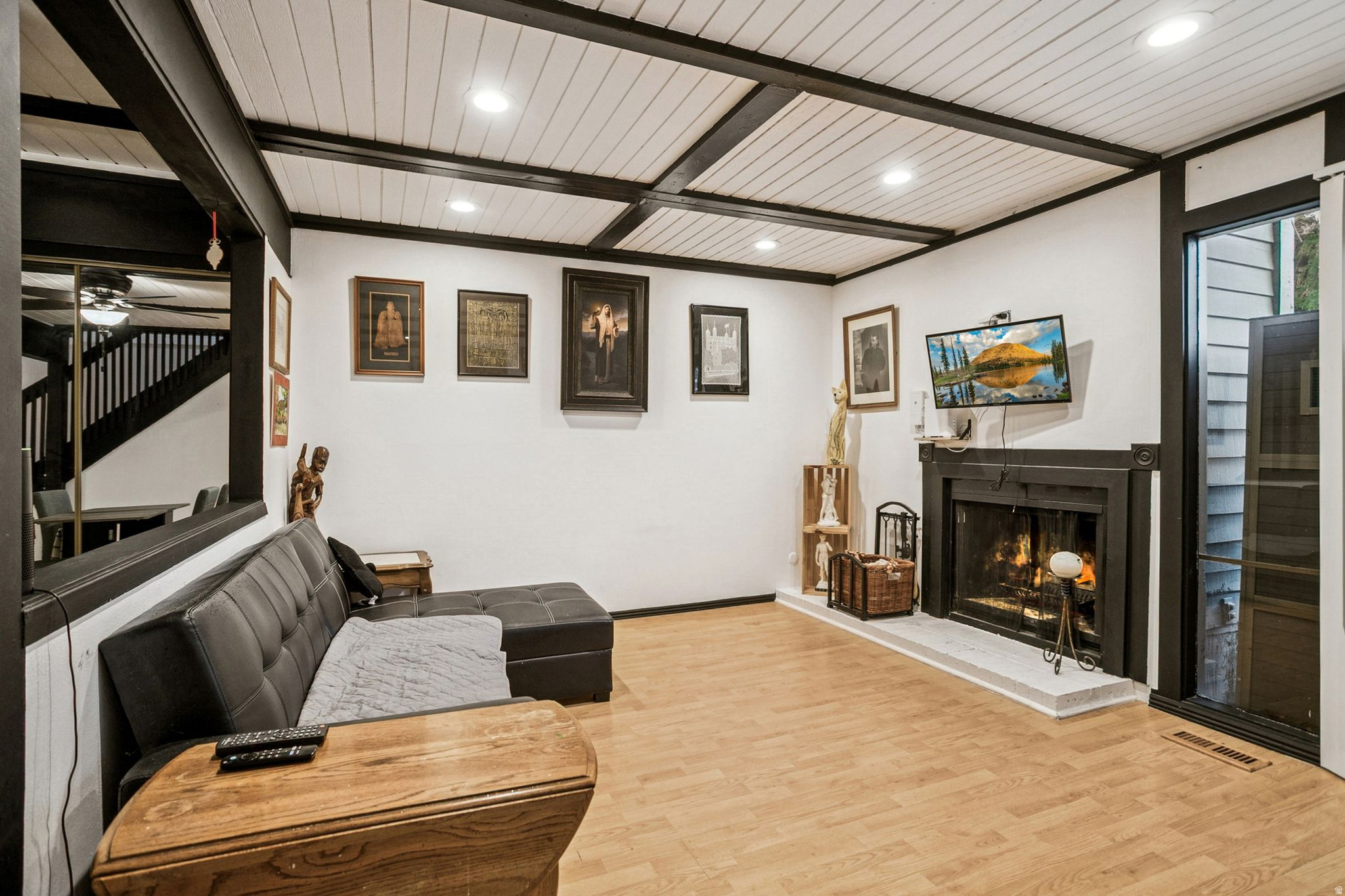 VILLAGE 2 - Residential