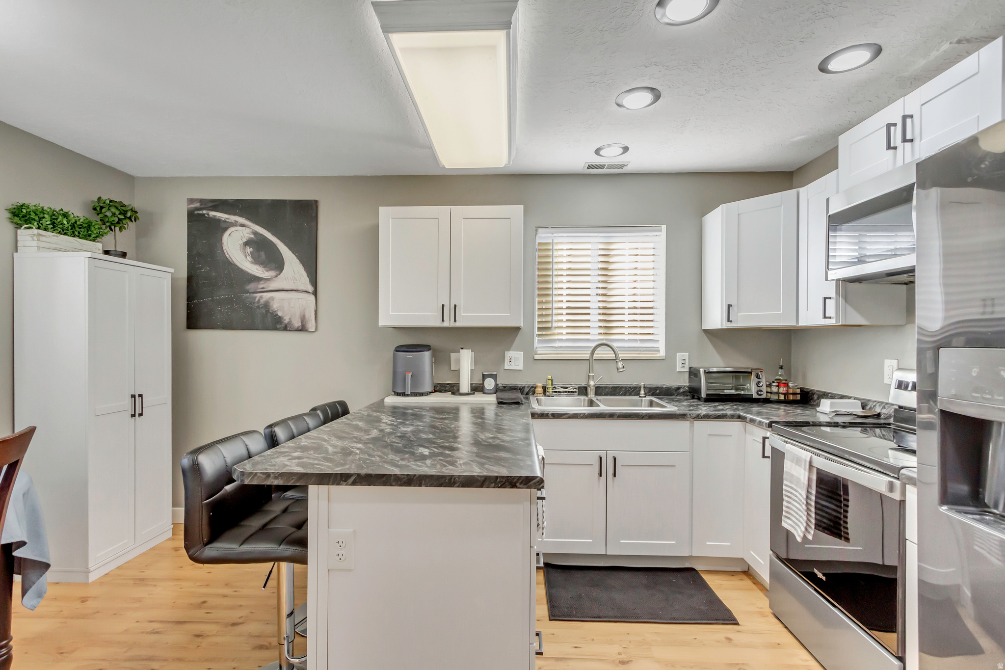 PEACHTREE ESTATES CONDO - Residential