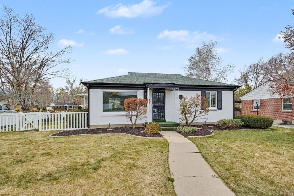 Photo of 1632 E 3115 S, Millcreek, UT 84106 (MLS # 2146433)