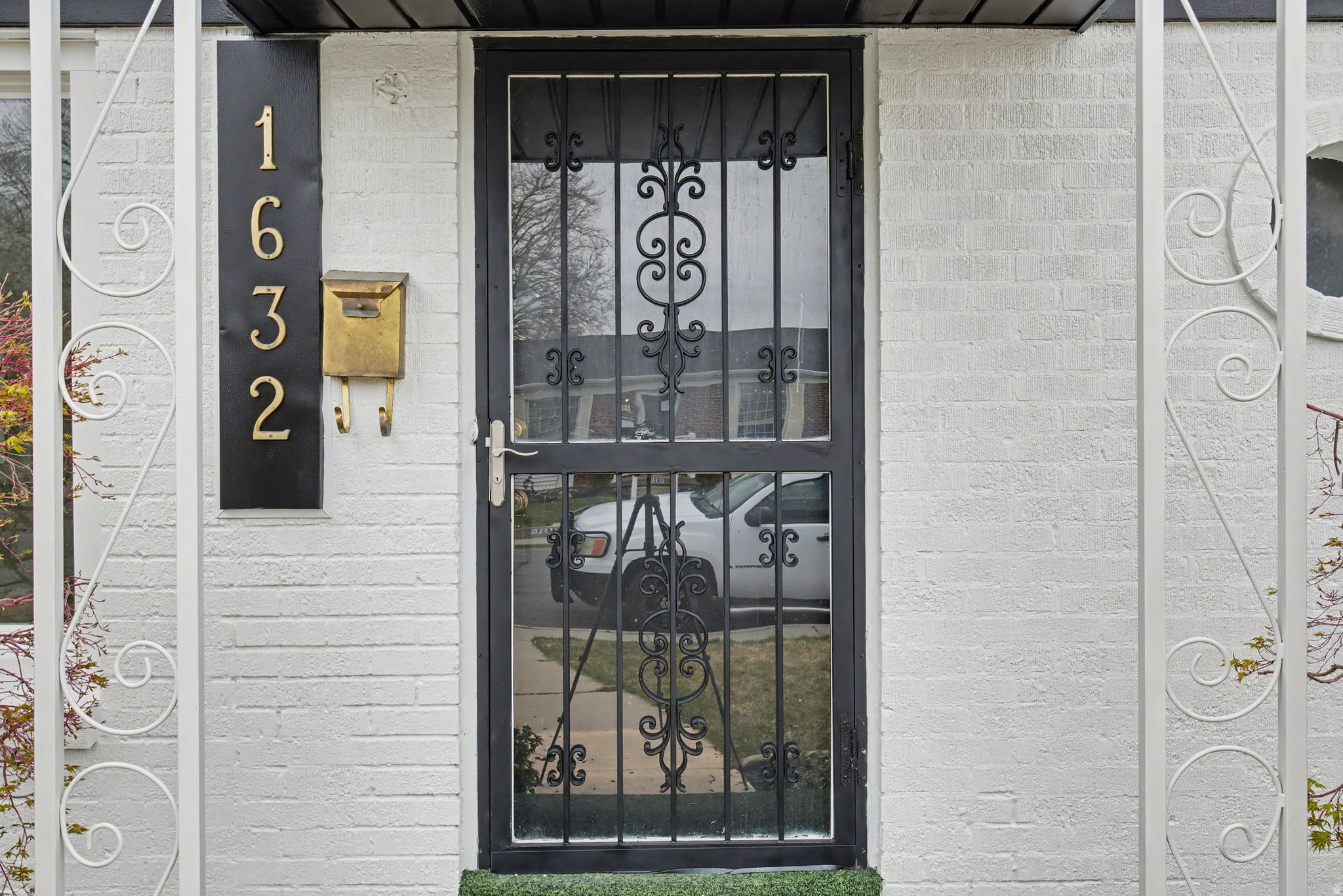 MOUNTAIR ACRES - Residential