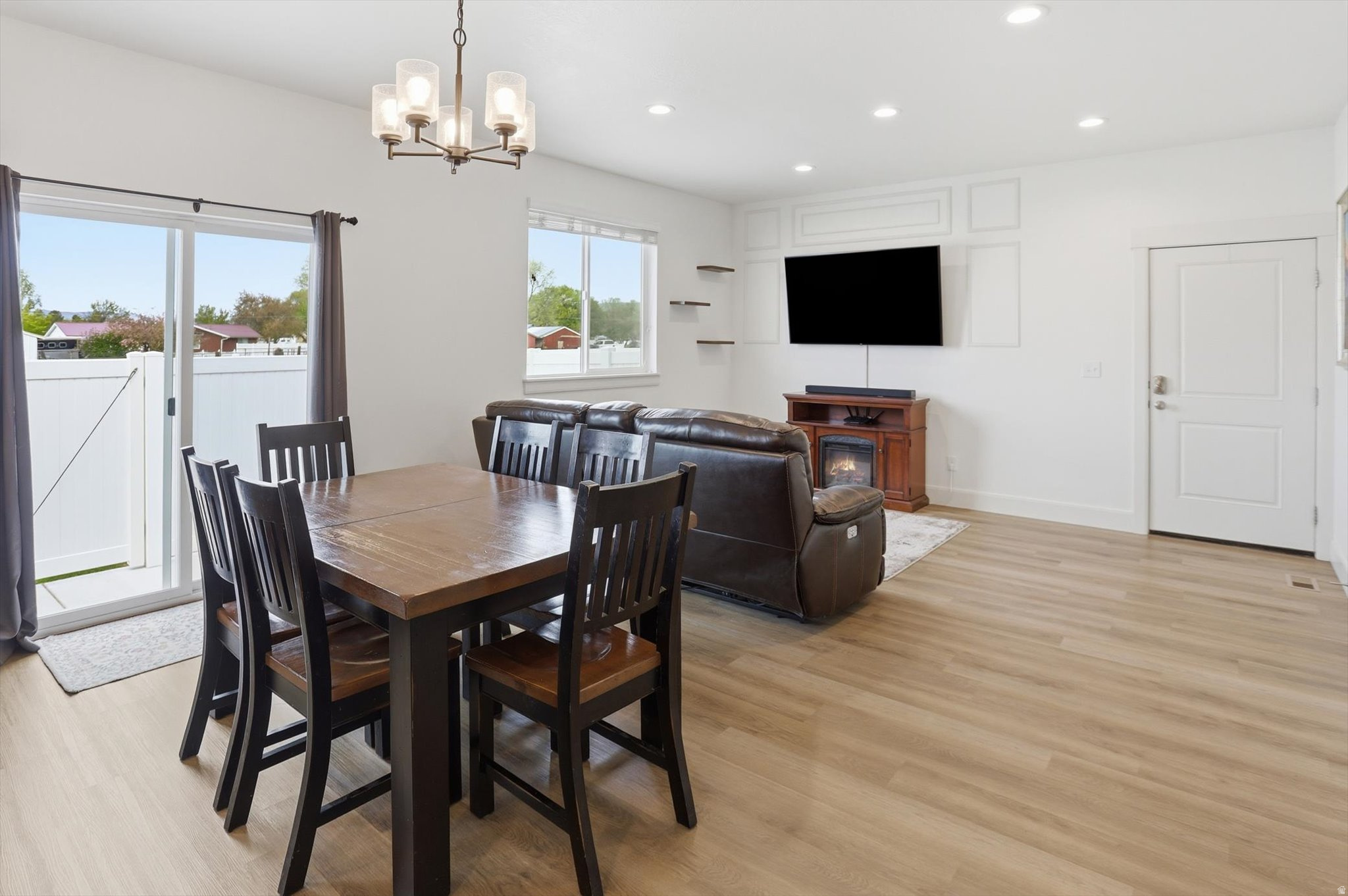 ASPEN RIDGES - Residential