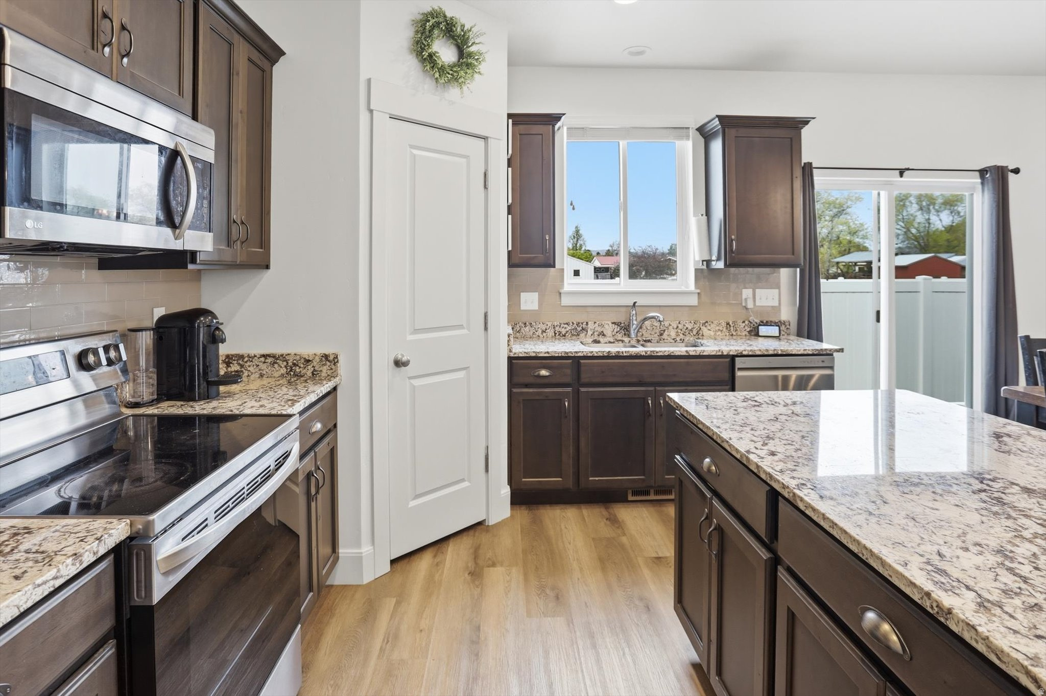 ASPEN RIDGES - Residential