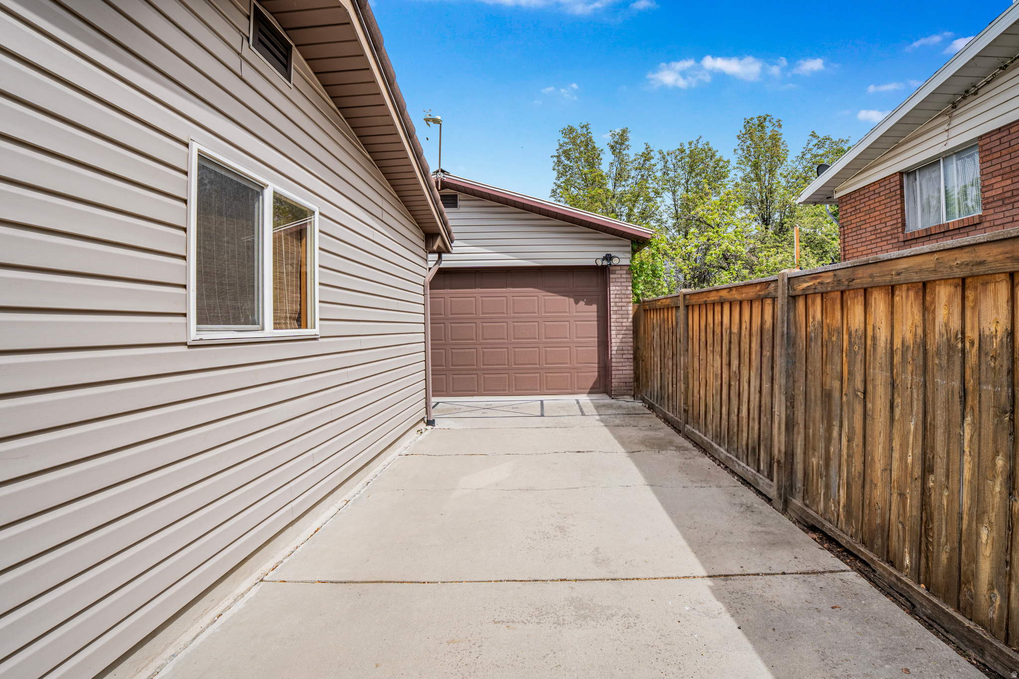 SOUTHGATE PARK - Residential