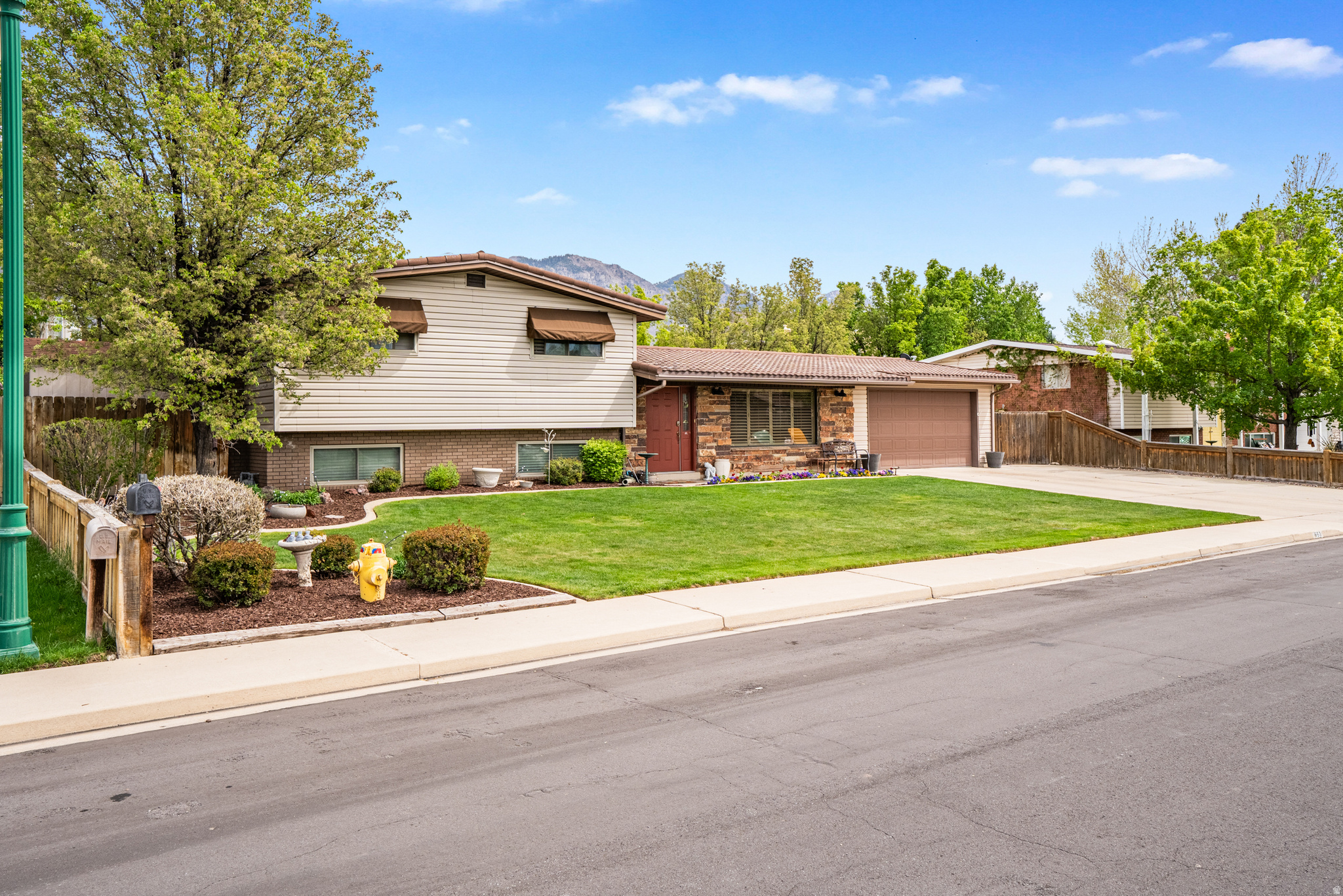 SOUTHGATE PARK - Residential