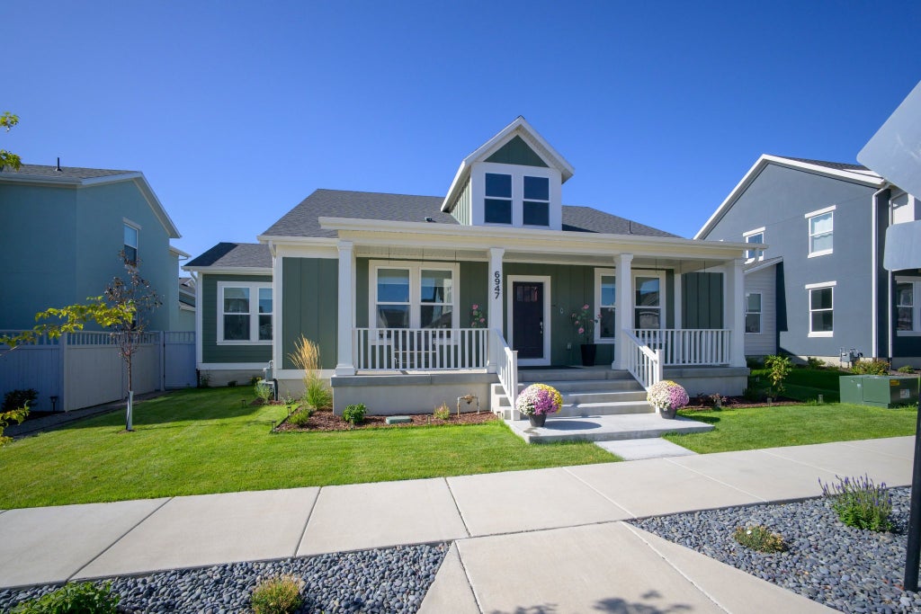 Photo of 6947 W GRANBURY DR, South Jordan, UT 84009 (MLS # 2185588)