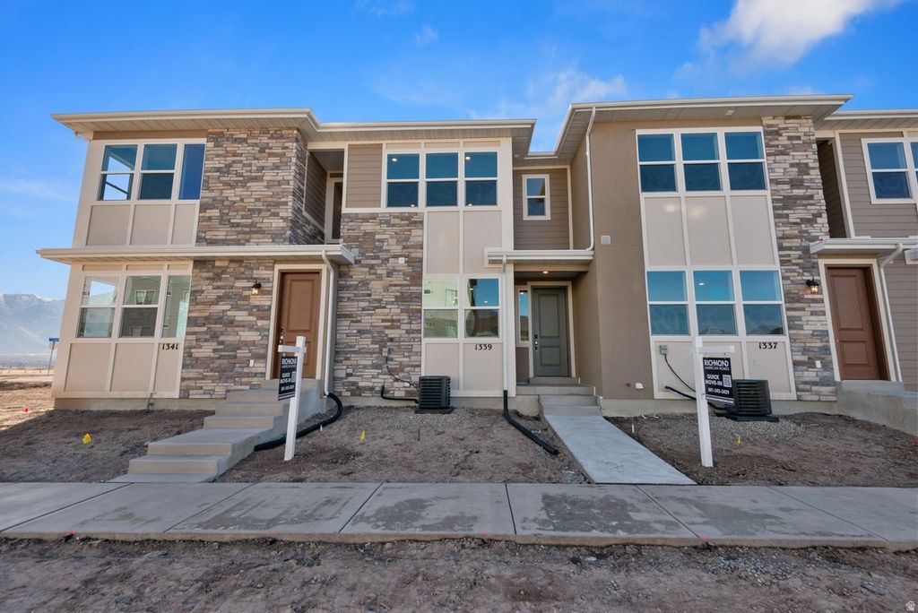 Photo of 1339 E 1670 N #818, Payson, UT 84651 (MLS # 2134430)
