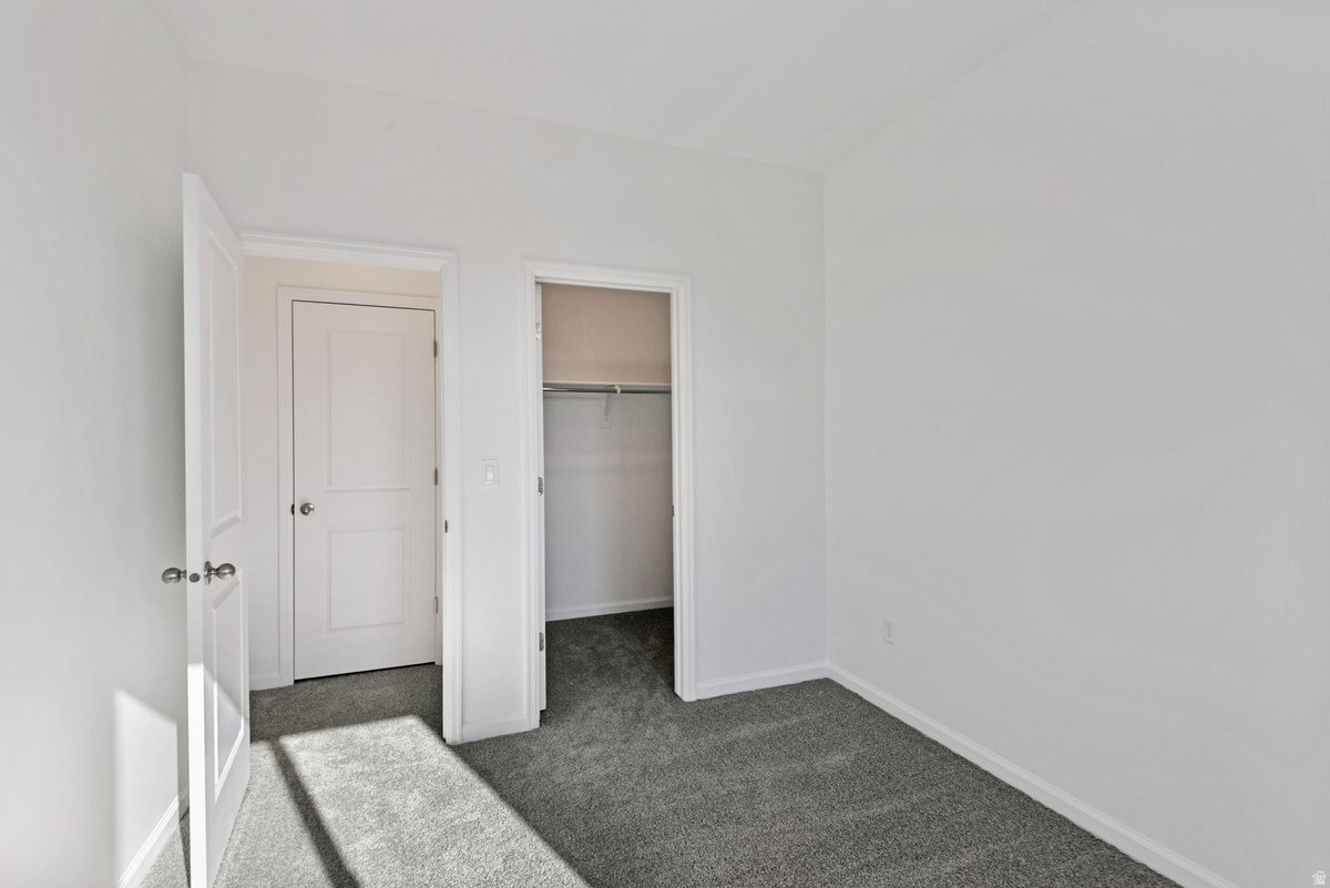 VILLAGES AT ARROWHEAD PARK - Residential