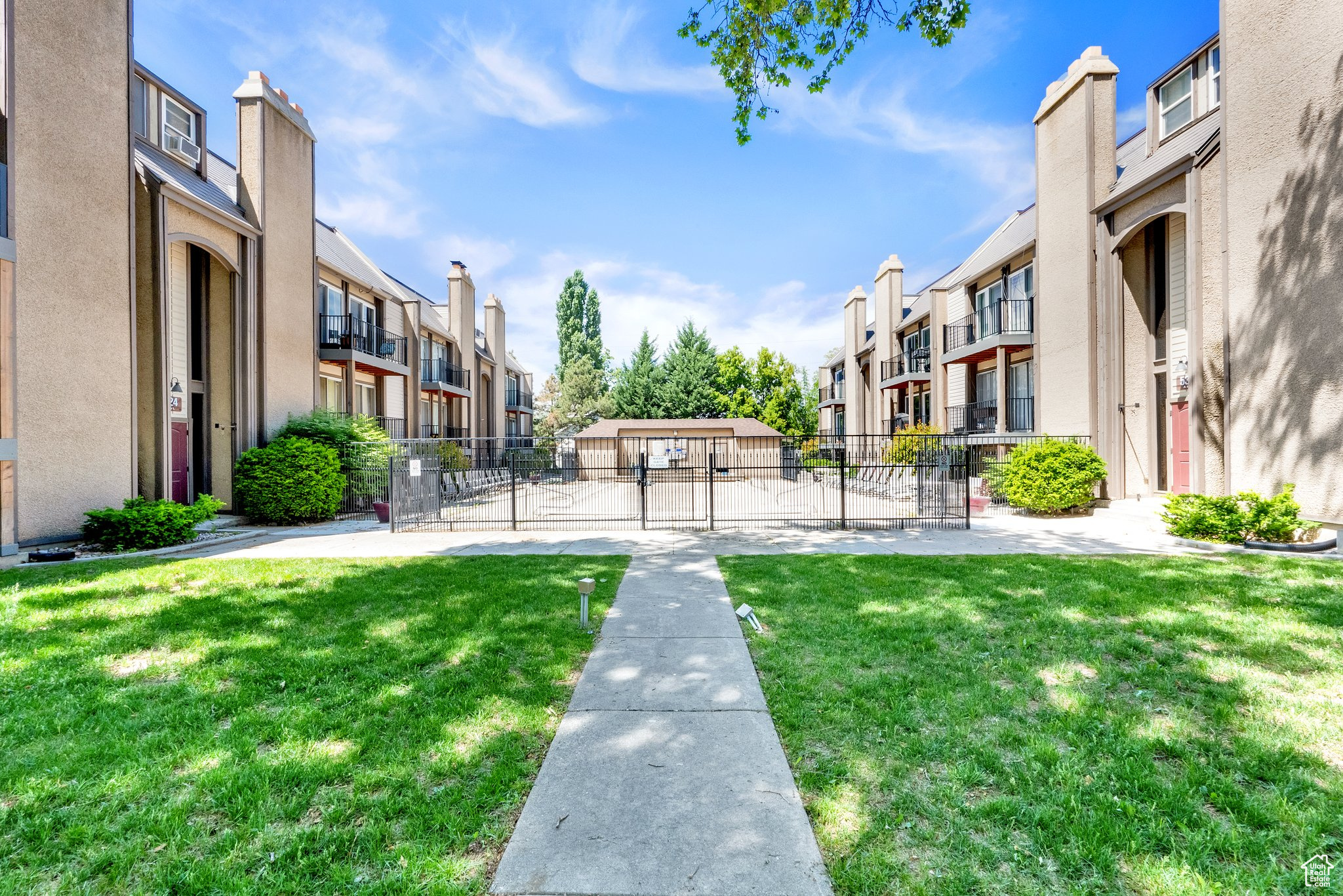 CREEKSIDE EAST - Residential