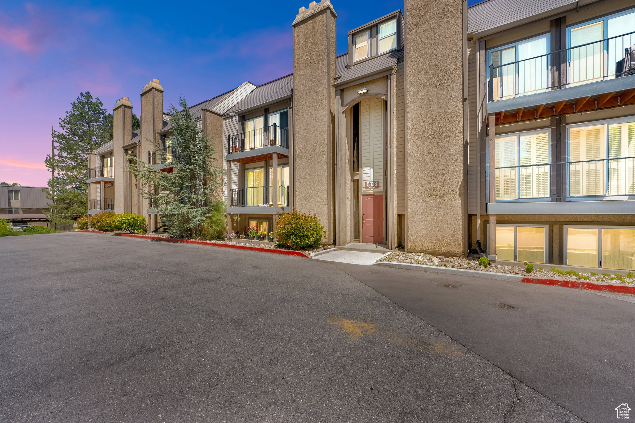 CREEKSIDE EAST - Residential